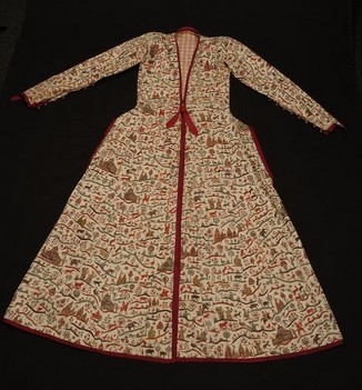 Manteau de femme à la persane